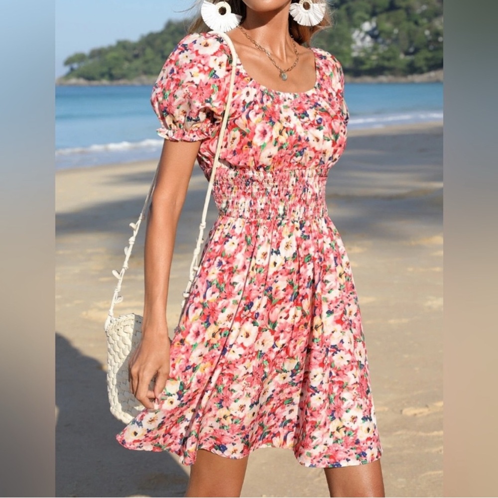 Floral Print Shirred Puff Sleeve Dress - Picture 1 of 4